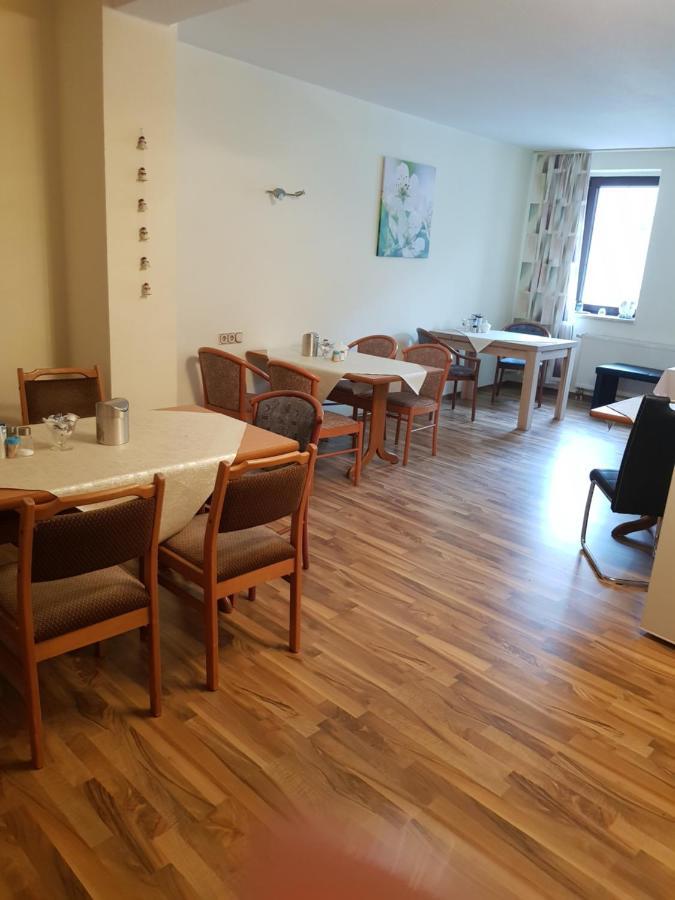 Hotel Zur Altstadt Calbe Eksteriør bilde