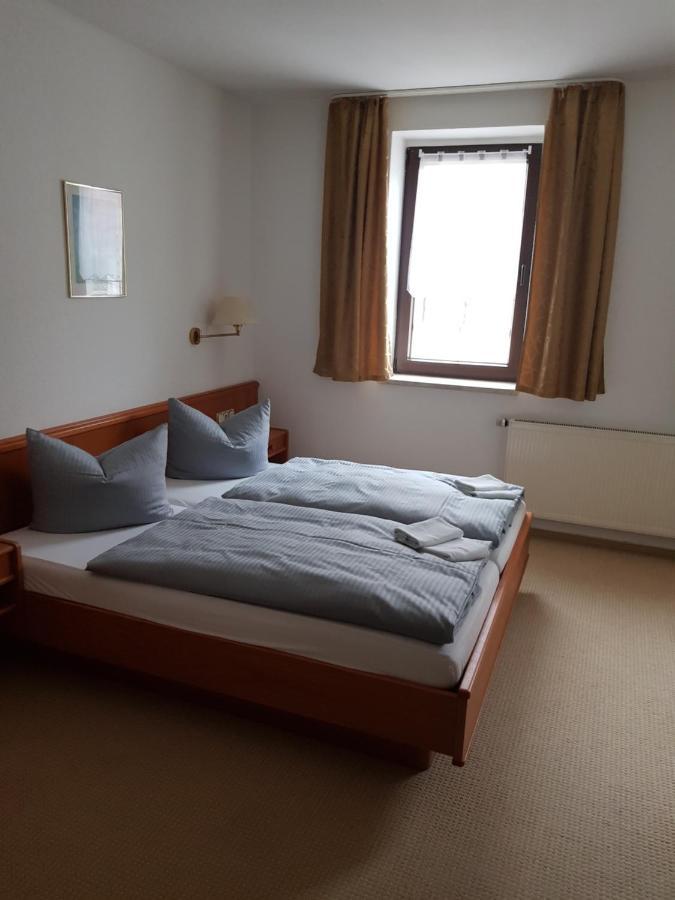 Hotel Zur Altstadt Calbe Eksteriør bilde
