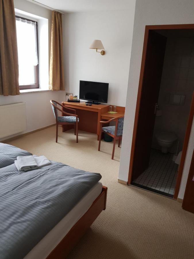 Hotel Zur Altstadt Calbe Eksteriør bilde